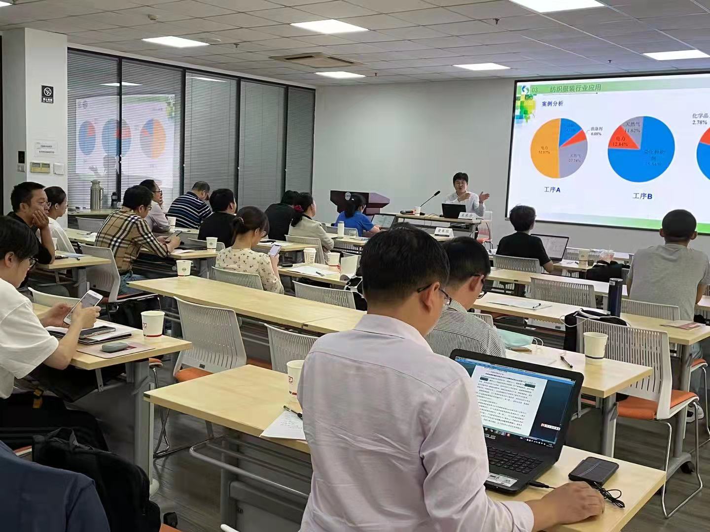 1634608964212519.jpg 18c12358660176cbef3070d6fc4563a.jpg